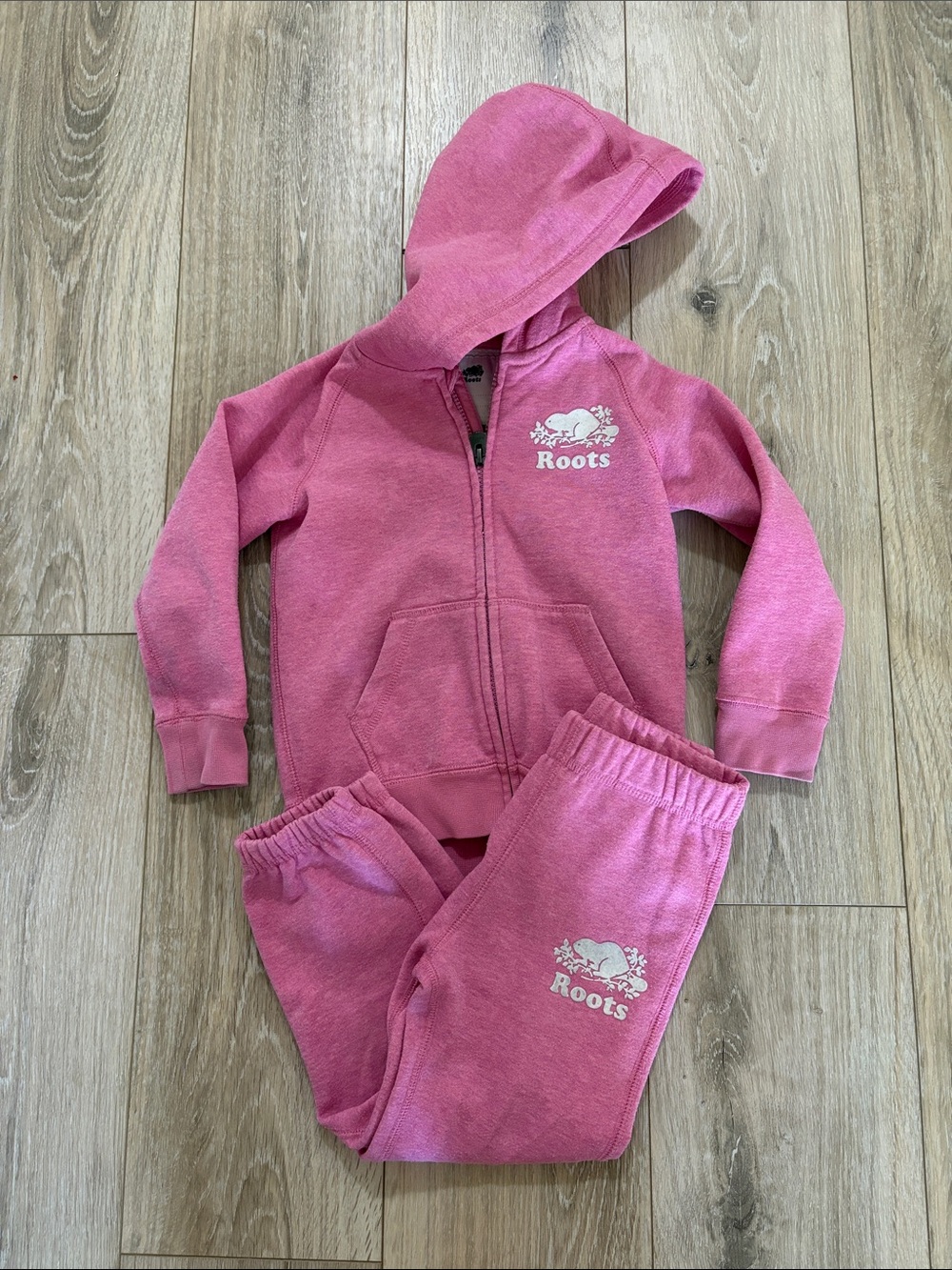 Roots pink sweatset